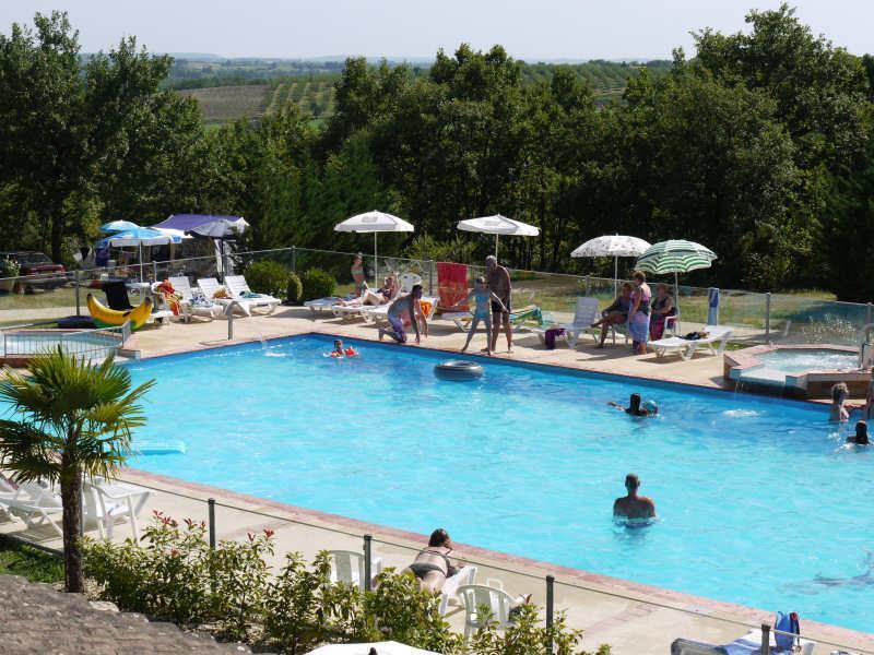 camping fontaine du roc Affittacamere Devillac Esterno foto